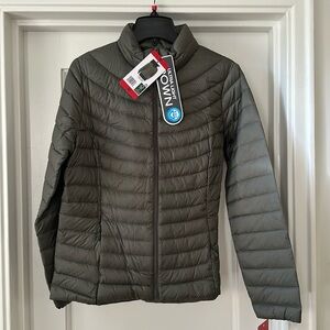 32 Heat Lightweight Down Filled Jacket 2 zip side pockets. Layering.